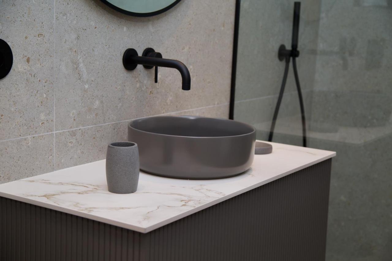 Suite 101 - 2 Bedroom Suite At Amando Perez Suites ريباديو المظهر الخارجي الصورة